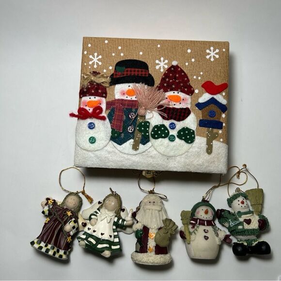 Holiday Treasures Hand Crafted Gift Box & 5 Resin Christmas Tree Ornaments - Picture 1 of 8
